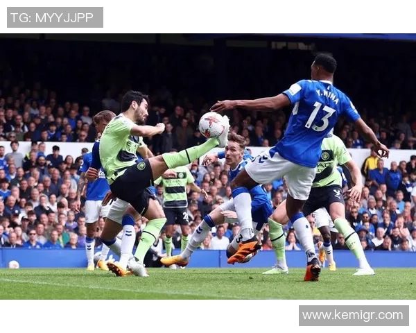 欧洲杯焦点战前瞻：明星球员对决一触即发